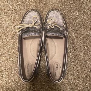 8.5 women’s Sperry slip-on shoe